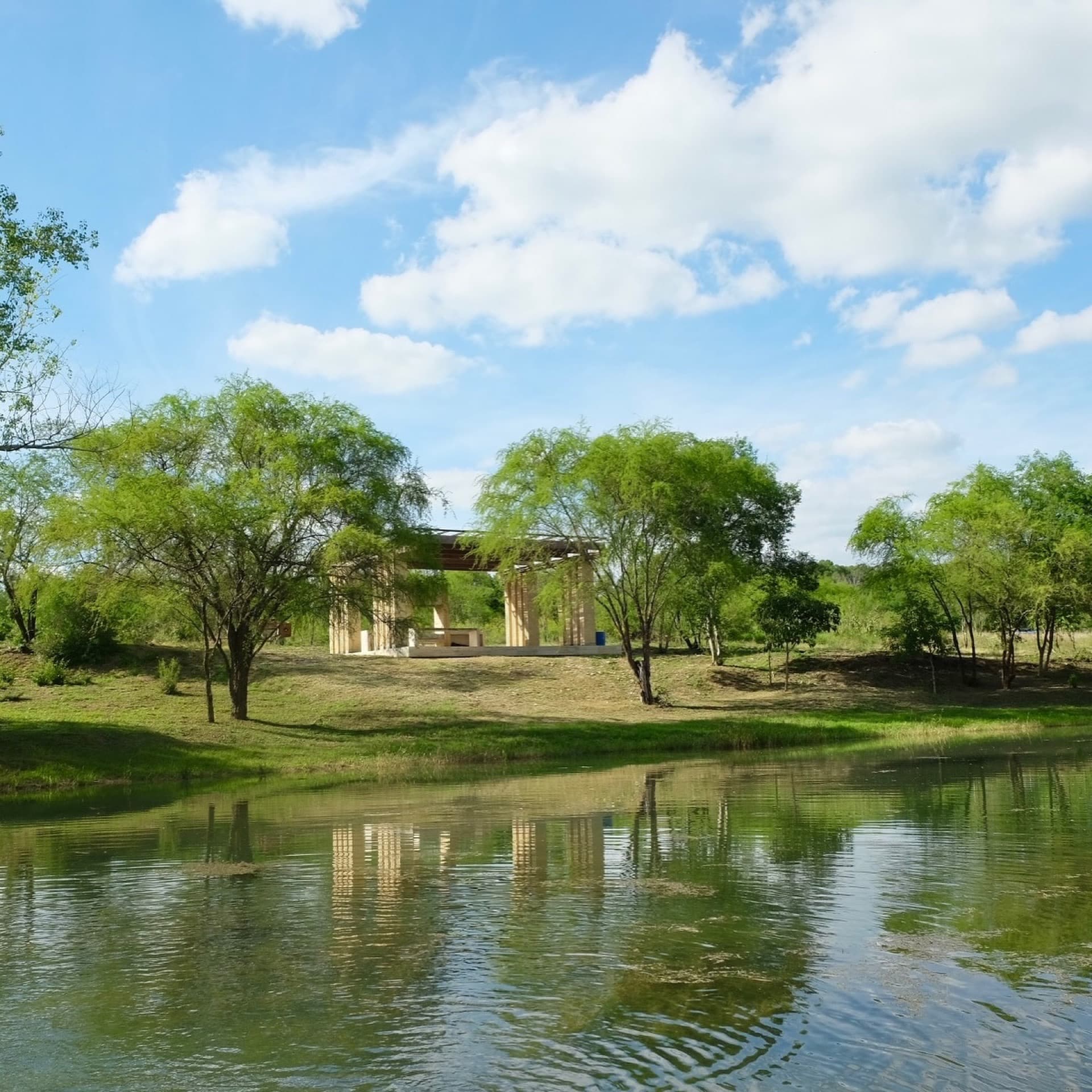 Cantera Real · lago-palapa